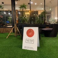 ร้านอาหารบ้านต้นไม้ เสนา เสนา