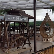 บรรยากาศ Cafe De’ River