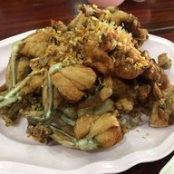 กบทอดท่ามะกา