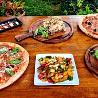 Marco Polo Restaurant Pizzeria ร้านอาหารมาร์โคโปโล ..