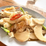 เมนูของร้าน ดาวรุ่งทรายแดง