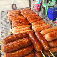 ร้านไส้กรอกนัทวัดจุฬา