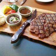 เมนูของร้าน The Elephant Butcher & Eatery