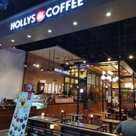 Hollys Coffee the street รัชดา