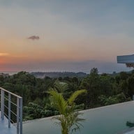 shades of blue villa