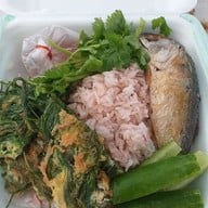 ร้านปลาทูตัวอ้วนกลม ปลาทูนึ่ง