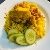 ข้าวหมกไก่-ข้าวเหนียวไก่ทอดหาดใหญ่บังหนวดรามคำแหง61 รามคำเเหง61