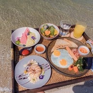 Seafood Club Glamping