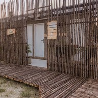 Seafood Club Glamping