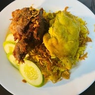 ข้าวหมกไก่-ข้าวเหนียวไก่ทอดหาดใหญ่บังหนวดรามคำแหง61 รามคำเเหง61