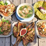 บ้านนาตาล - ไก่ย่างเขาสวนกวาง