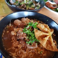 ก๋วยเตี๋ยว สบายสบาย