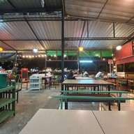 บรรยากาศ ร้านเจ๊จอยลาบ101