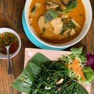 ร้านปลาเขื่อนทองผาภูมิ