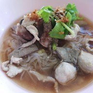 เมนูของร้าน ก๋วยเตี๋ยวลิ้นวัว กม.2