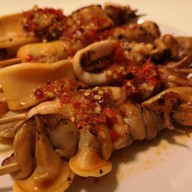 เมนูของร้าน รุ่งเจริญทรัพย์ หมึก สด ย่าง