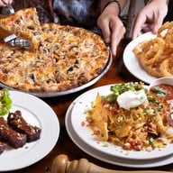 เมนูของร้าน The Duke's ริมน้ำปิง