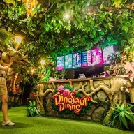 Dinosaur Dining เทอมินอล21โคราช