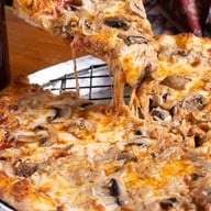 เมนูของร้าน The Duke's ริมน้ำปิง