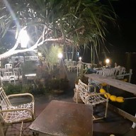 บรรยากาศ ร้านอาหารทิวตาล