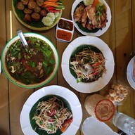 เมนูของร้าน เฮือนไม้ส้มตำ
