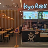 Kyo Roll En จามจุรีสแควร์