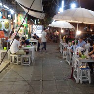 ราดหน้าเทวดา ง่วนง้วน ถนนพุทธมณฑลสายสอง ทวีวัฒนา