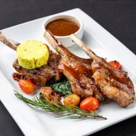 Monsoon Restaurant - Sukhumvit 8 สุขุมวิม8