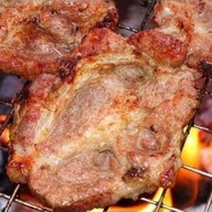 คอหมูย่างเตาถ่าน