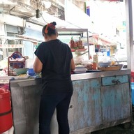หน้าร้าน ร้านอาหารตามสั่งเจ้ตู่ หลังป้อมยามตลาดเอี่ยม