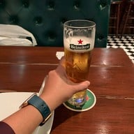 Flann O'Brien's เมืองทองธานี