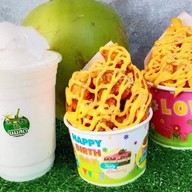 ซีมเบิ่ง มะพร้าวปั่นนมสดและเฟร้นช์ฟรายส์ชีส ถนนพระร่วง