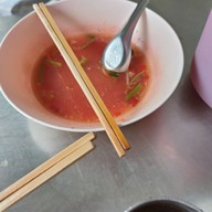 เมนูของร้าน ก๋วยเตี๋ยวลูกชิ้นปลาเยาวราช