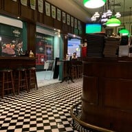 Flann O'Brien's เมืองทองธานี