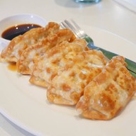 Salad House Sriracha ไอเพลส(หน้านิคมฯแหลมฉบัง)