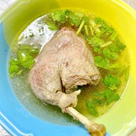 เมนูของร้าน เฮียสิทธิ์ หมี่ซั่วเป็ดตุ๋น เจ้าเก่า ตลาดใหม่