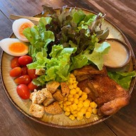 Farm to Table ไฮด์เอาท์