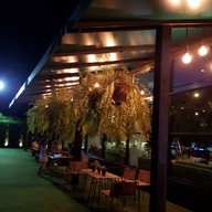 บรรยากาศ Library Cafe'