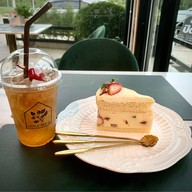 เรือนเล็ก