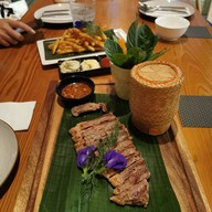 คราม | KRAM Cafe & Thai Kitchen