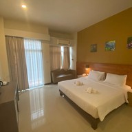 Green View Boutique