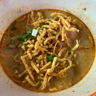 เมนูของร้าน ข้าวซอย ลุงประกิจกาดก้อม