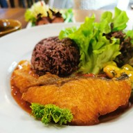 เมนูของร้าน เปิบสำรับ Authentic Thai Cuisine