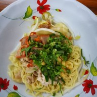 เมนูของร้าน บะหมี่ชากังราว สาขาต้นโพธิ์
