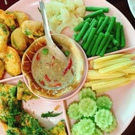 ร้านอาหารป้าทรง