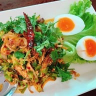 ร้านอาหารป้าทรง
