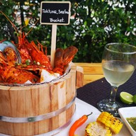 ตกถัง ซีฟู้ด