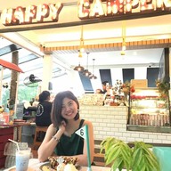 หน้าร้าน Happy Camper Rayong