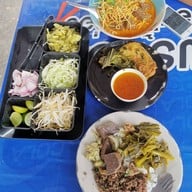 มากิ๋นกั๋น