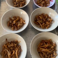 ก๋วยเตี๋ยวเรือ ป ประทีป บางปะอิน